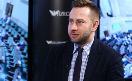 Łukasz Mężyk: Dla wyborców 500plus ważniejsze niż sądy