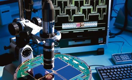 Niepozorny teleskop BICEP2 umieszczony w okolicy bieguna południowego pozwala „łapać” najstarsze świ