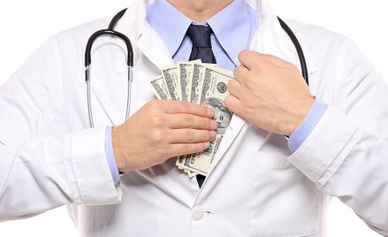 Raport przejrzystości: ile firmy farmaceutyczne zapłaciły lekarzom, pielęgniarkom i farmaceutom