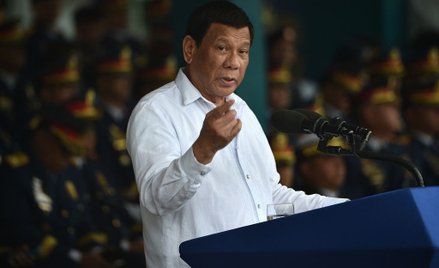 Prezydent Filipin publicznie groził śmiercią setce policjatów
