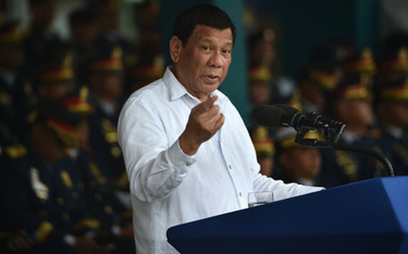 Prezydent Filipin publicznie groził śmiercią setce policjatów