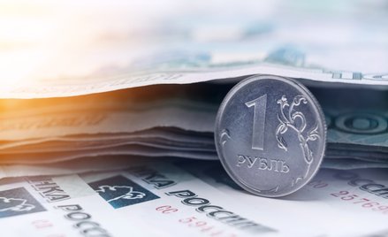 Rubel bije rekordy, finanse Ukrainy znalazły się pod silną presją