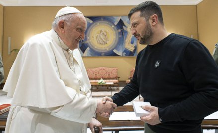 Papież Franciszek i prezydent Ukrainy Wołodymyr Zełenski, fotografia z 13 maja 2023 r.