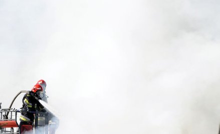 Trzy osoby zginęły w pożarze kamienicy w Łomży