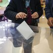 W czasie wyborów w Krakowie mężczyzna podarł i wyrzucił kartę do głosowania