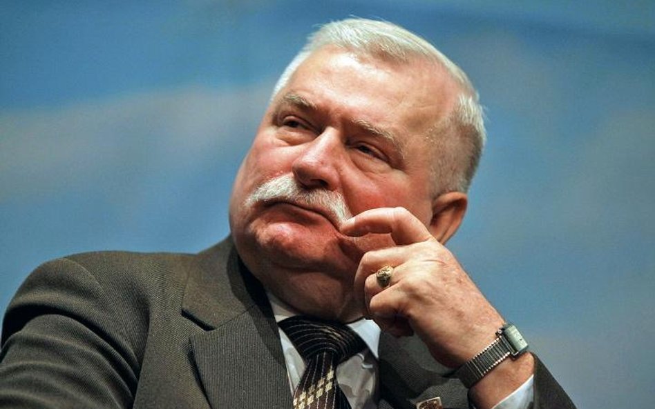 Mury runą: jak doszło do Okrągłego Stołu