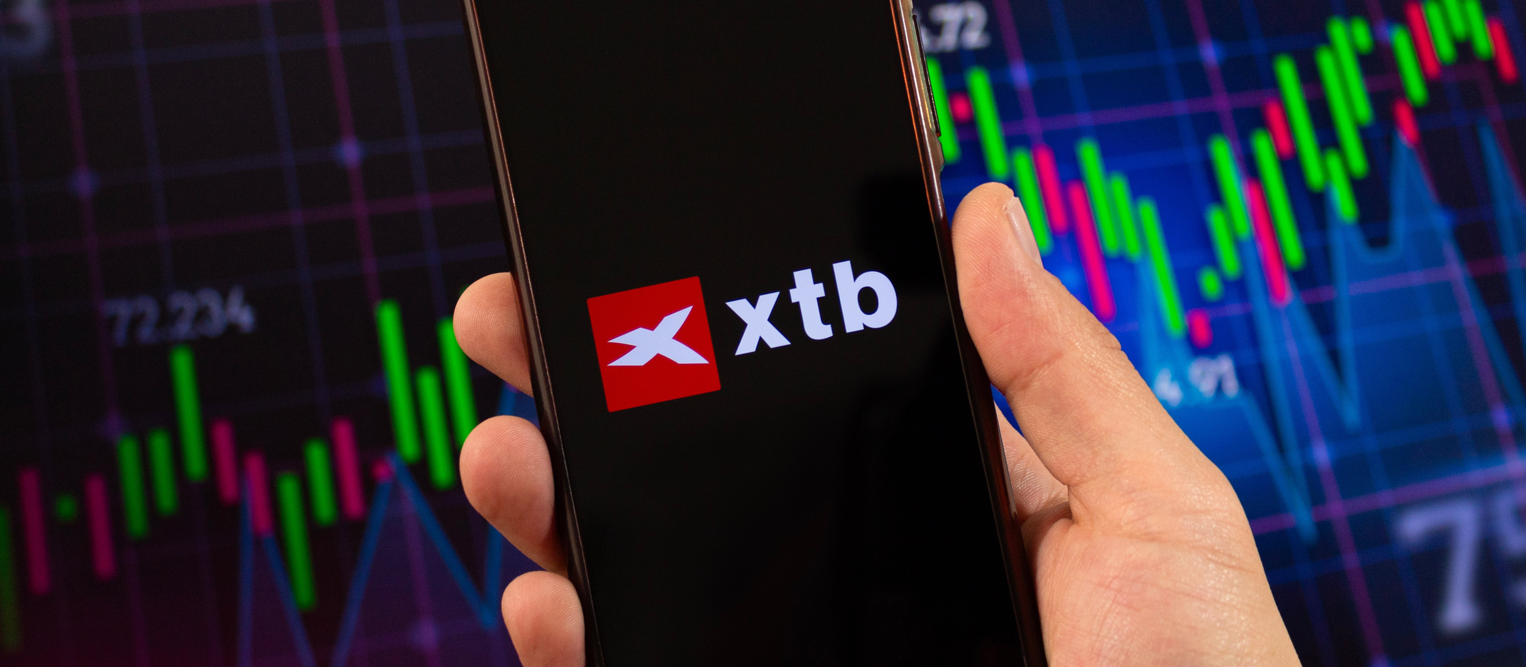 XTB dodaje nowe waluty do eWallet