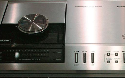 Pierwszy odtwarzacz CD, Philips CD100, swą premierę miał w sierpniu 1982 r. Obecnie prezentowany w: 