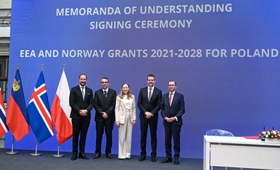 Minister funduszy i polityki regionalnej Katarzyna Pełczyńska-Nałęcz, następca tronu Norwegii, książ