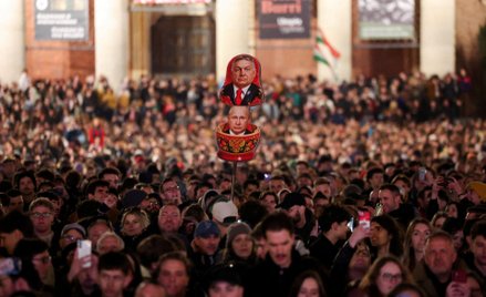 Protest przeciwko bliskim relacjom Viktora Orbána z Władimirem Putinem