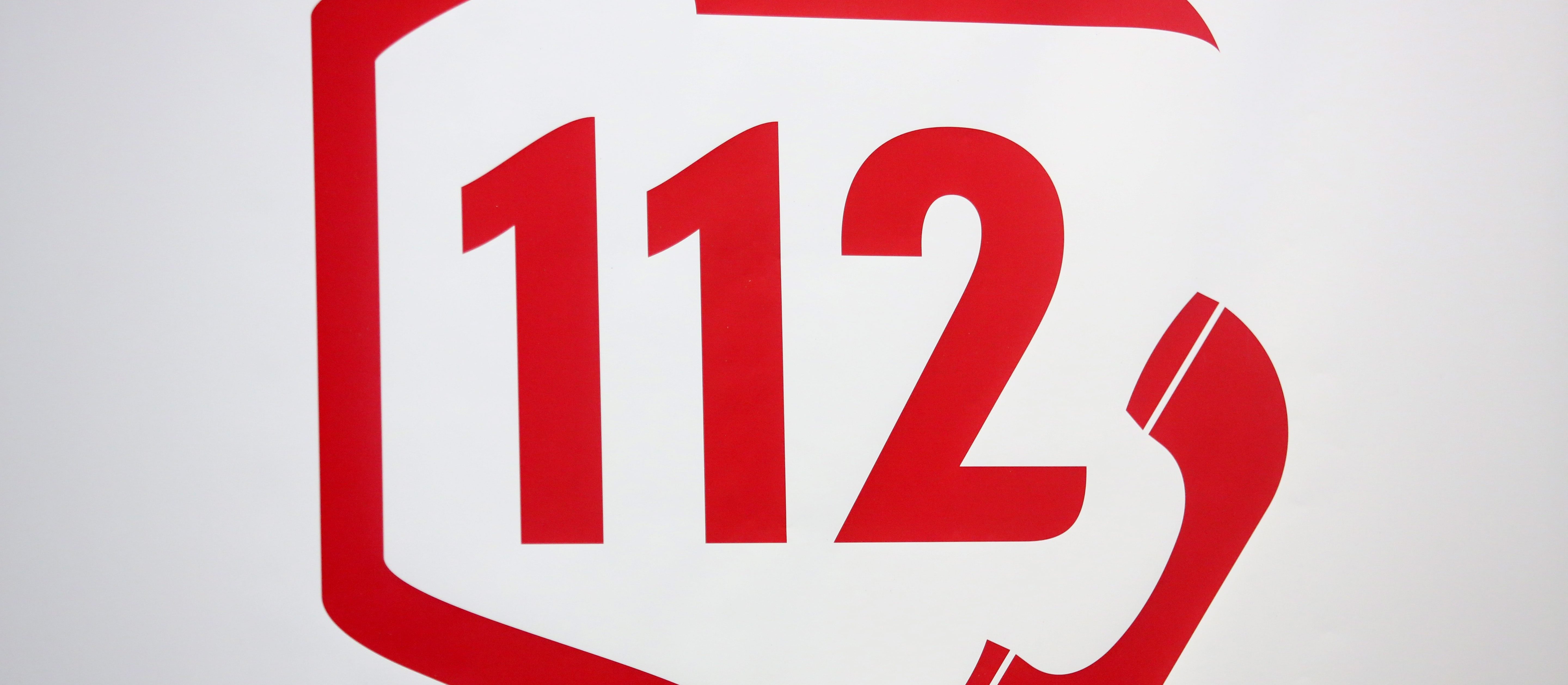 Awaria numerów alarmowych 112 i 999. Nie można się dodzwonić