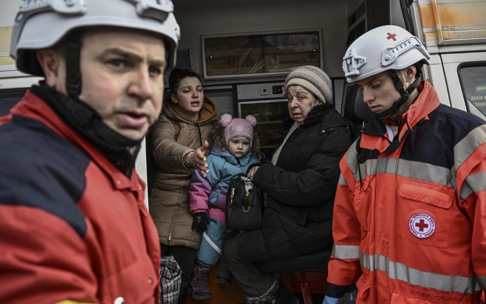 Ukraina: Siedem osób zginęło po ostrzelaniu przez Rosję konwoju ewakuacyjnego