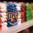 Dozowniki M&M's wycofane. Przypominały „jednorękich bandytów"