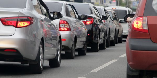 Nowe ceny paliw od wtorku. Benzyna znów tanieje, ale diesel idzie w górę