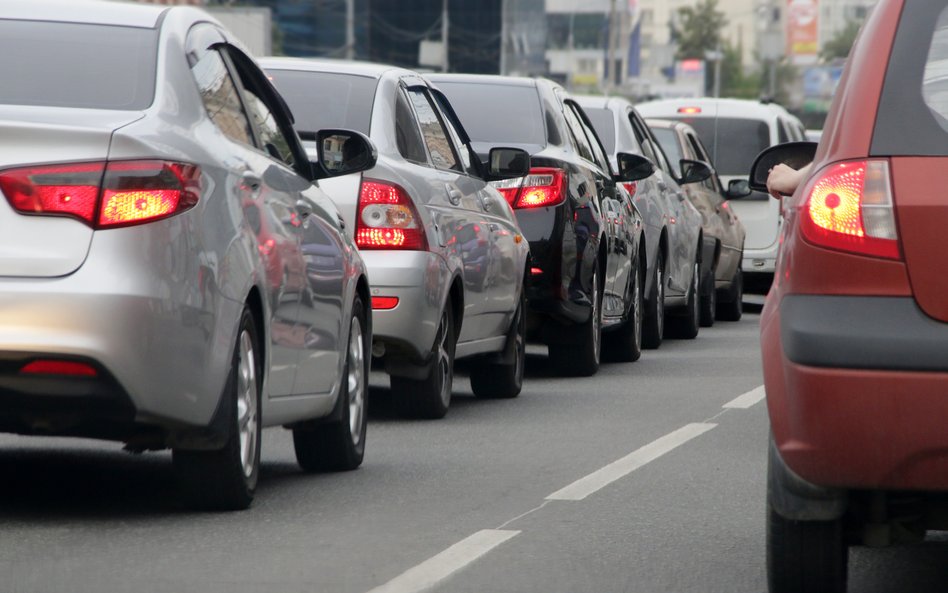 Pogarszają się prognozy dla przemysłu motoryzacyjnego w Polsce