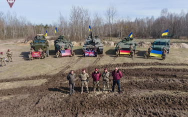 Zachodnie czołgi i amunicja dotarły na Ukrainę