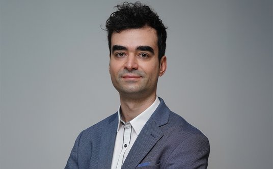 Dr. Kristóf Gyódi je doplňkem na oddělení transformace technologie na fakultě ekonomických věd