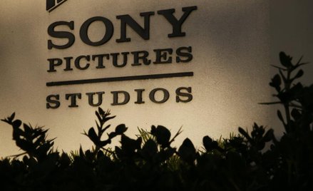 “Wywiad ze Słońcem Narodu” zarobi na siebie