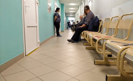 Była dyrektor Miejskiego Centrum Medycznego w Piasecznie twierdzi, że informowała burmistrza o niefo