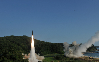 Test rakiety Hyunmoo-2 (Sinthia Rosario, Public domain, via Wikimedia Commons)