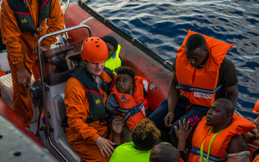 Migranci na niemieckim statku wpuszczeni na Maltę