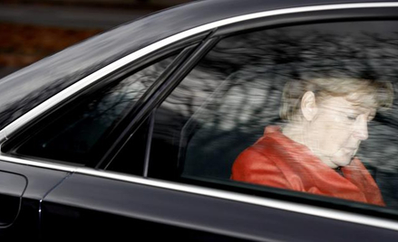 Kanclerz Angela Merkel po rozmowach z prezydentem RFN Frankiem-Walterem Steinmeierem o rozwiązaniu k