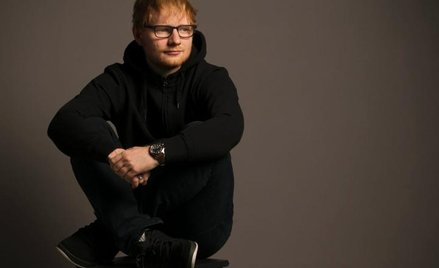 Ed Sheeran rocznik 1991, piosenkarz, autor testów i producent.