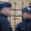 Policja weszła na teren TK. „Zarządzono przerwę w czynnościach sędziego Święczkowskiego”