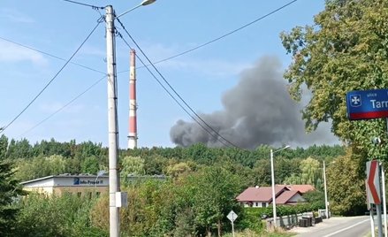 Pożar elektrociepłowni w Rzeszowie. Czarna chmura dymu nad miastem