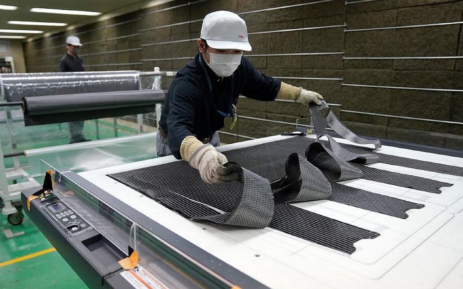 Nissan osiągnął przełom w produkcji kompozytów z włókna węglowego