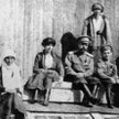 Rodzina carska w Jekaterynburgu (zdjęcie wykonane w lipcu 1918 r., kilka dni przed egzekucją)