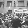 24.10.1980, wstępna rejestracja NSZZ "Solidarność". Manifestacja przed budynkiem sądu na Świerczewsk