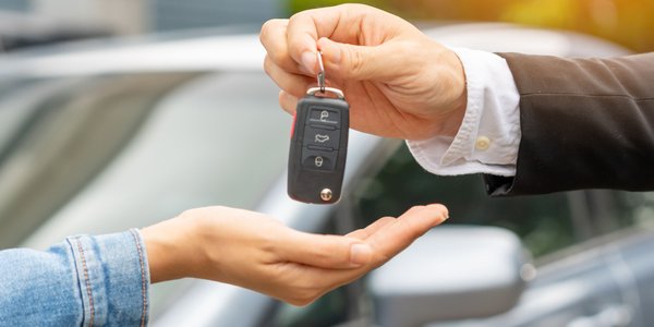 Można się pozbyć firmowego auta bez PIT