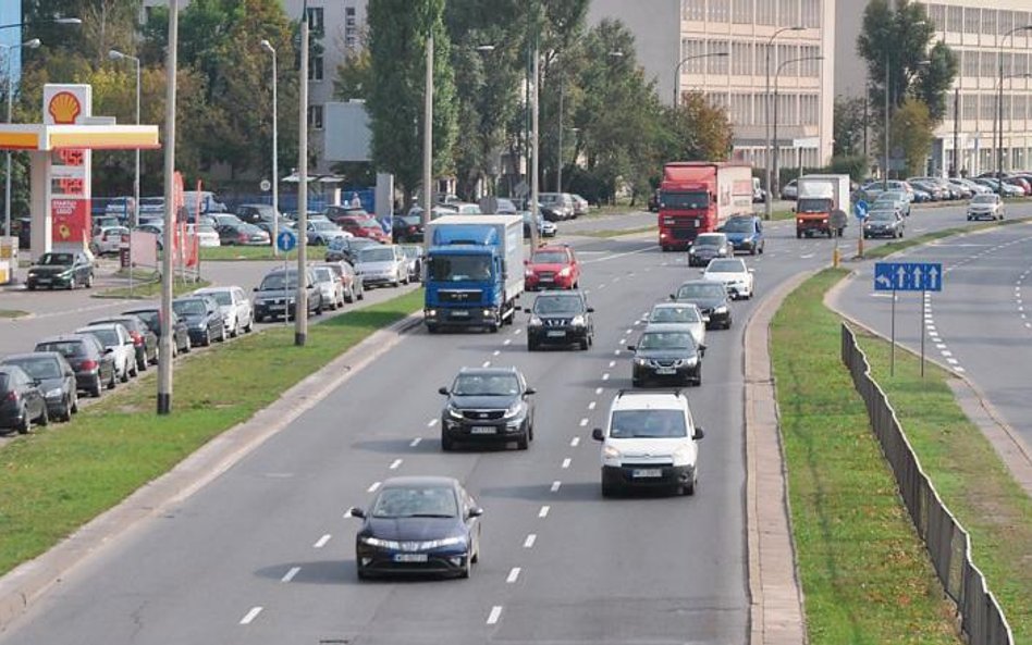 Blisko trzy czwarte aut osobowych kupionych przez firmy zostało sfinansowanych leasingiem