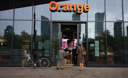Orange Polska podniesie ceny? Operator dodaje nowe klauzule do umów