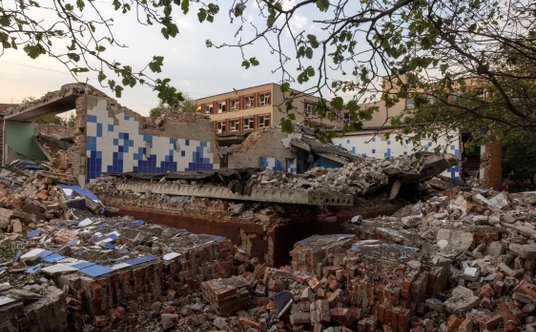 Szkoła w Pokrowsku, zniszczona w wyniku rosyjskiego nalotu