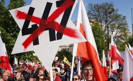 Marsz "Stop 447" w Warszawie.