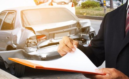 Sąd Najwyższy o zasadach pokrywania kosztów usługi rzeczoznawcy