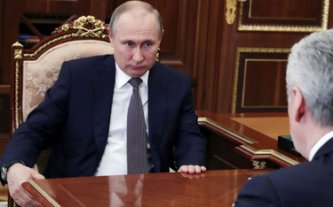 Putin ostrzega przed "chaosem w relacjach międzynarodowych"
