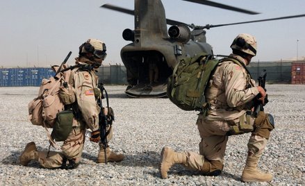 Jedenastu żołnierzy USA w szpitalu. Pili odmrażacz