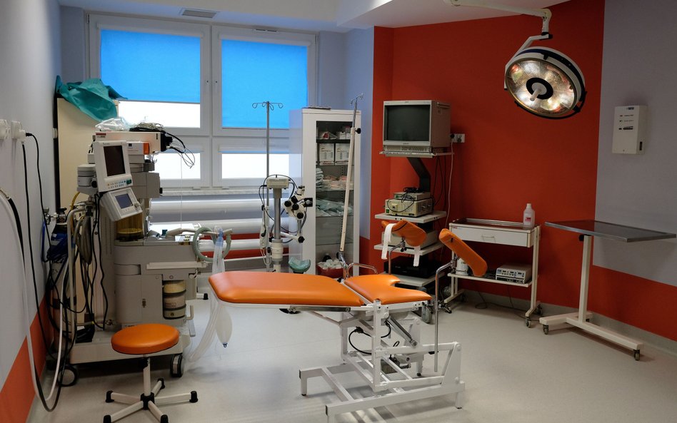 Gabinet zabiegowy na oddziale ginekologiczno-położniczym polskiego szpitala (fot. ilustracyjna)