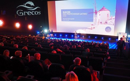 Sala Multikina w Złotych Tarasach w Warszawie wypełniła się agentami