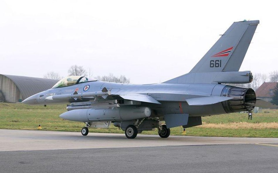 Norweski F-16 ostrzelał norweskich oficerów
