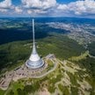 Budowę hotelu Ještěd rozpoczęto w 1966 roku, a obiekt otwarto dla gości w 1973 roku. Autorem projekt