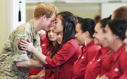 Książę Harry podczas wizyty w Nowej Zelandii.