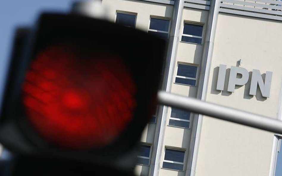 Ambasador Spyra zataił, że był w SB