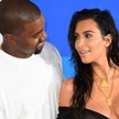 Kim Kardashian (na zdjęciu z mężem, Kanye Westem) przyznała, że sama cierpi na łuszczycę, objawiając
