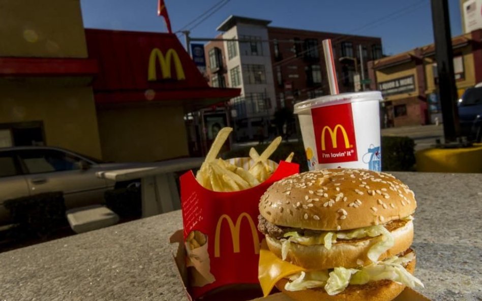 Papierowe rurki sieci McDonald's nie do recyklingu