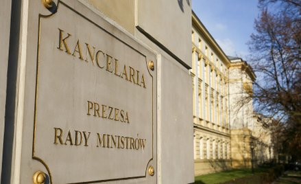 Kancelaria Premiera kontroluje etykę urzędników