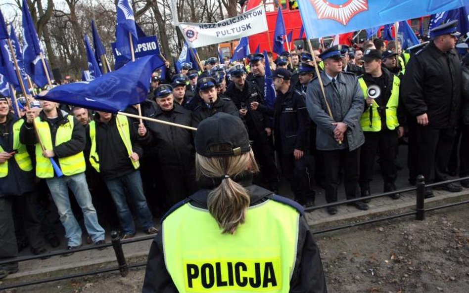 Włoski strajk policji ruszy 10 lipca. To protest przeciwko niskim płacom